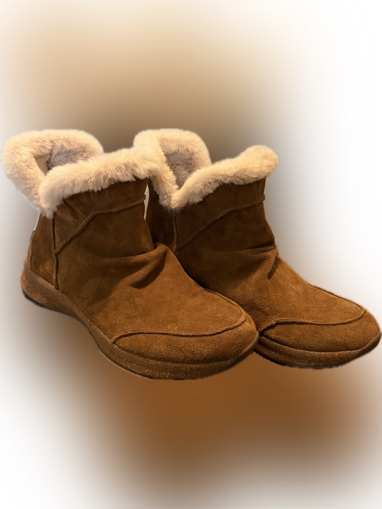 Taos Footwear Shoes - Taos Footwear Chestnut Suede Faux-Fur Lined Ankle Slippers